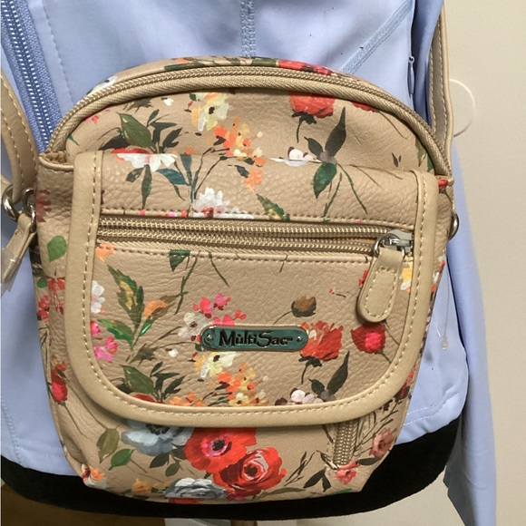 Brand new with tags Floral Crossbody Bag - Picture 2 of 4